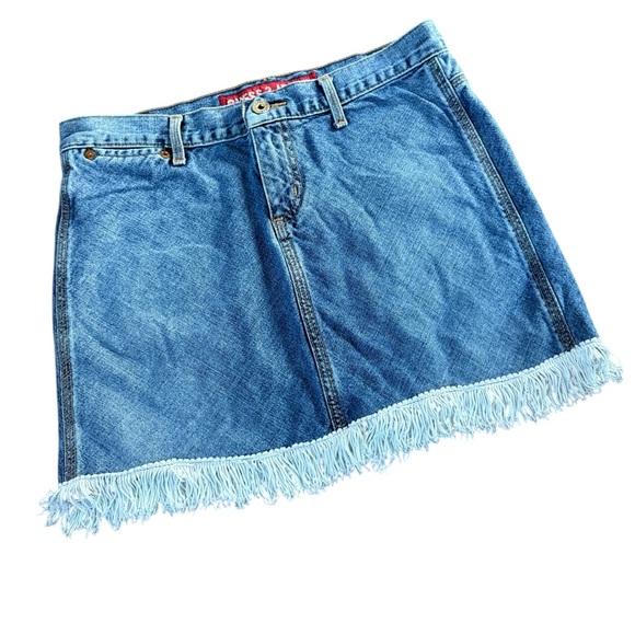 Guess Denim mini skirt with added western fringe, cowboy, stampede, sz 29 - Picture 3 of 10